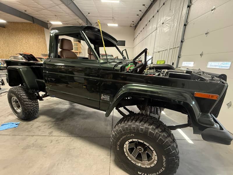 1971 Jeep J2000 photo
