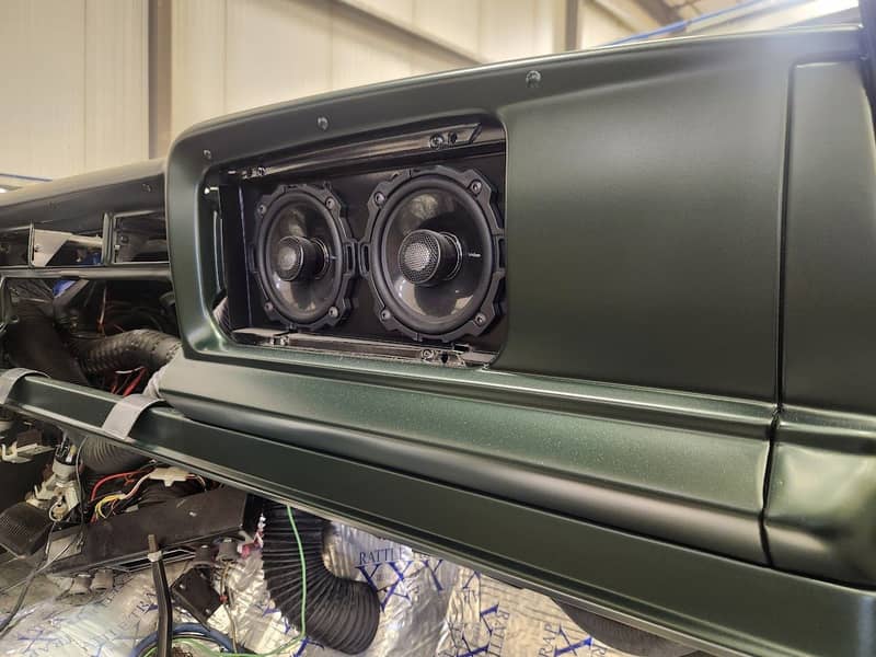 1971 Jeep J2000 photo