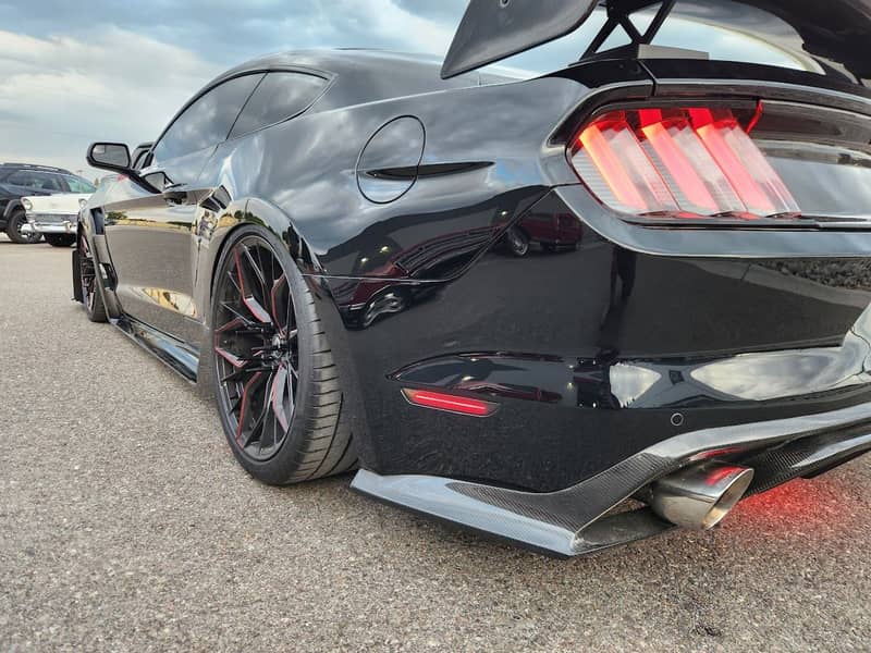 2017 Ford Mustang photo